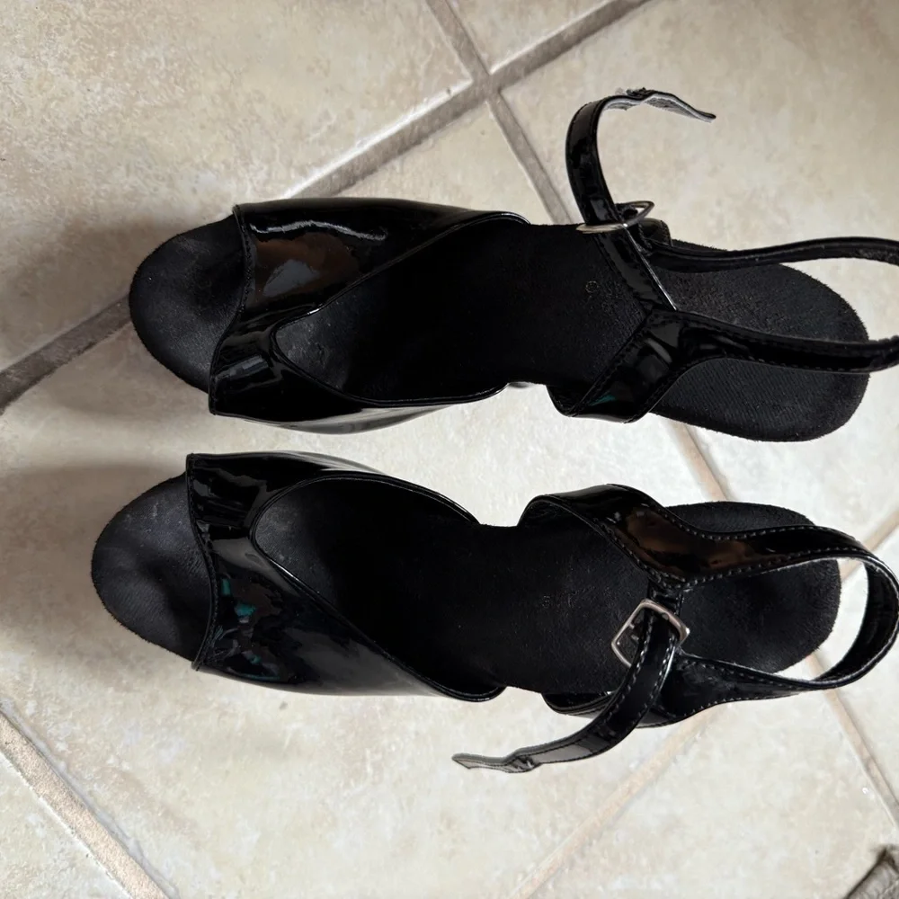 Pleaser Glossy Black Platform Heels - Picture 7 of 8